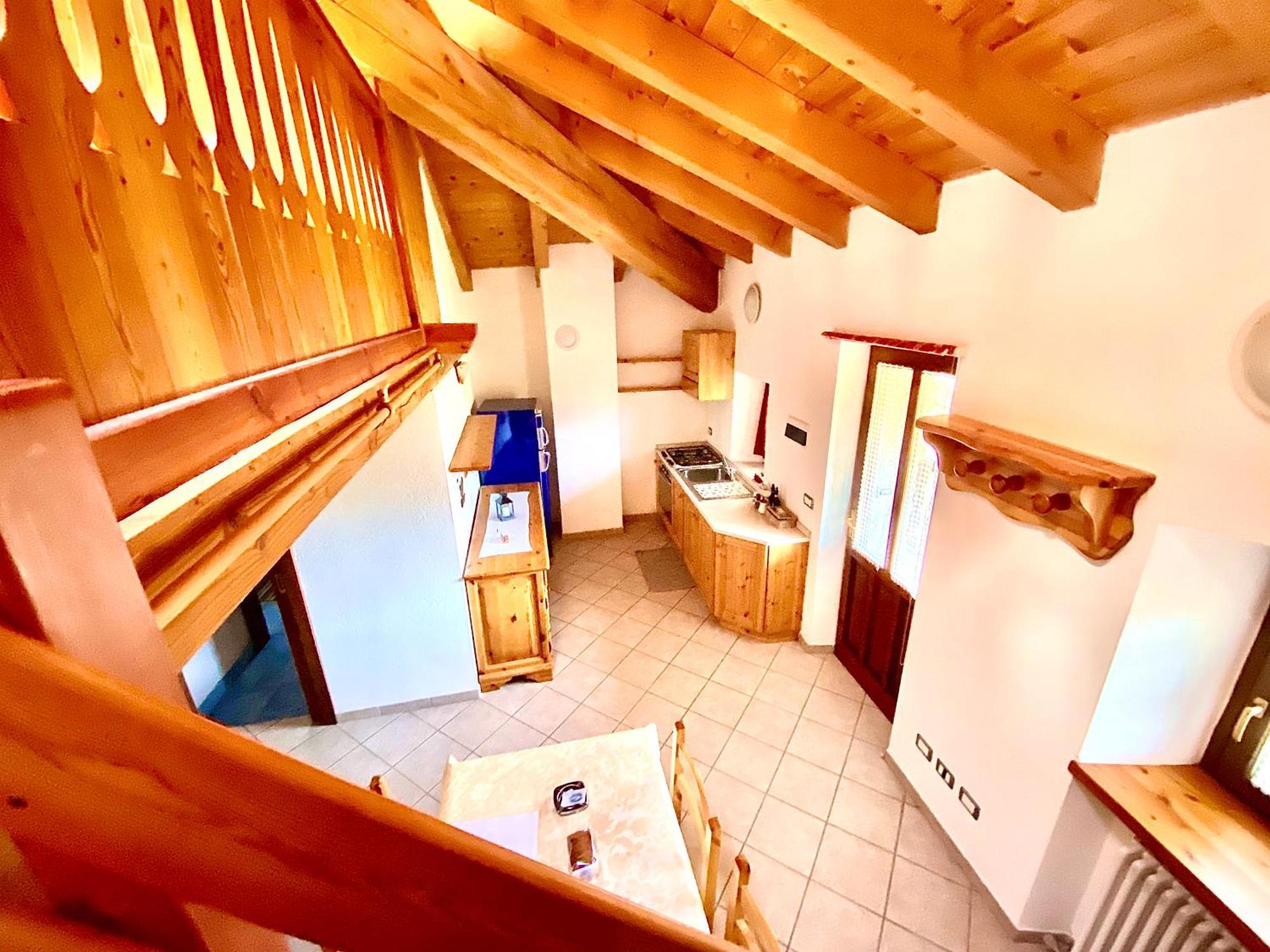 Attico Panoramico Con Soppalco Apartment Gignod Bagian luar foto